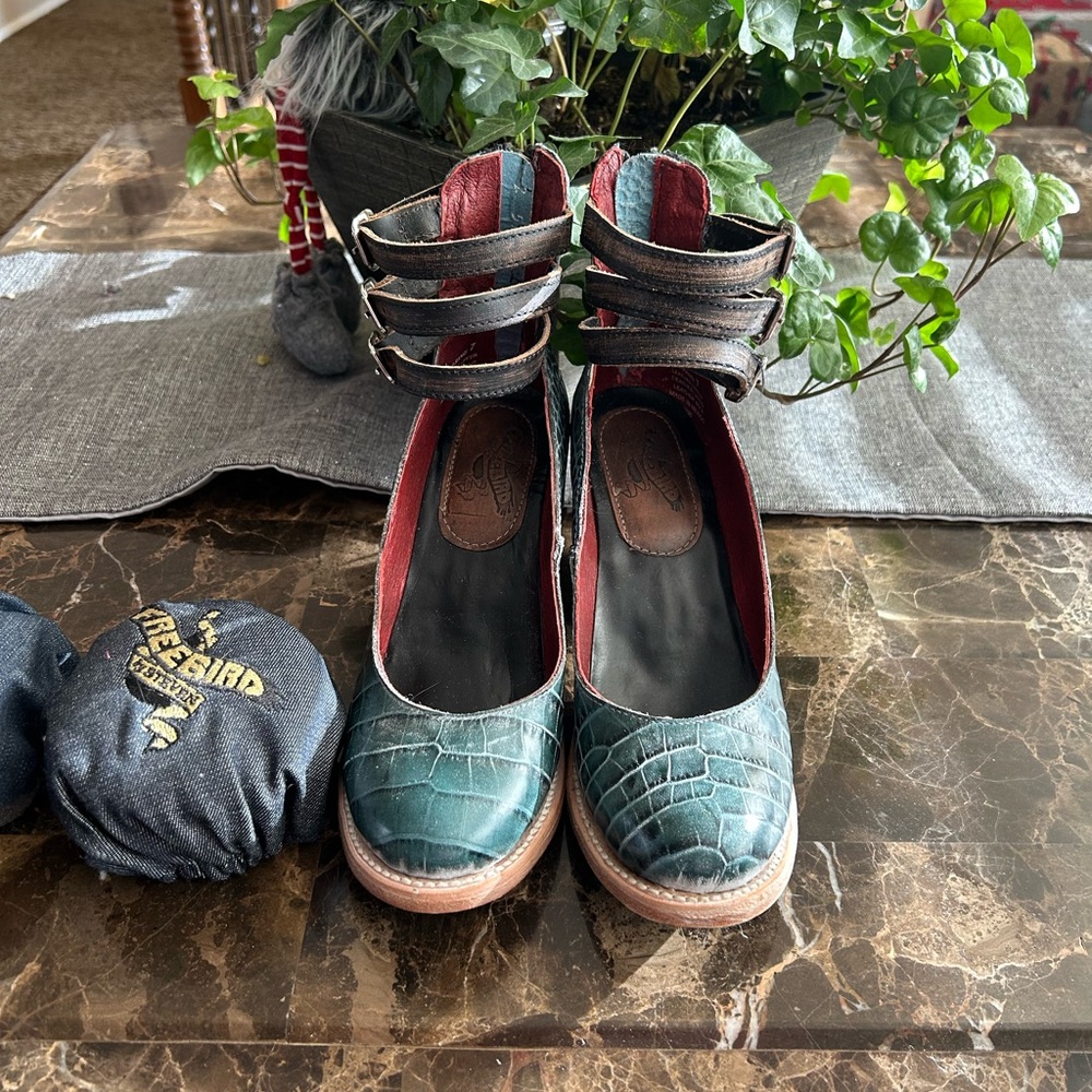 Freebird Randi size 7 $150 new without box